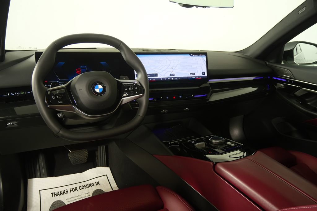 Certified 2025 BMW 530i image 19