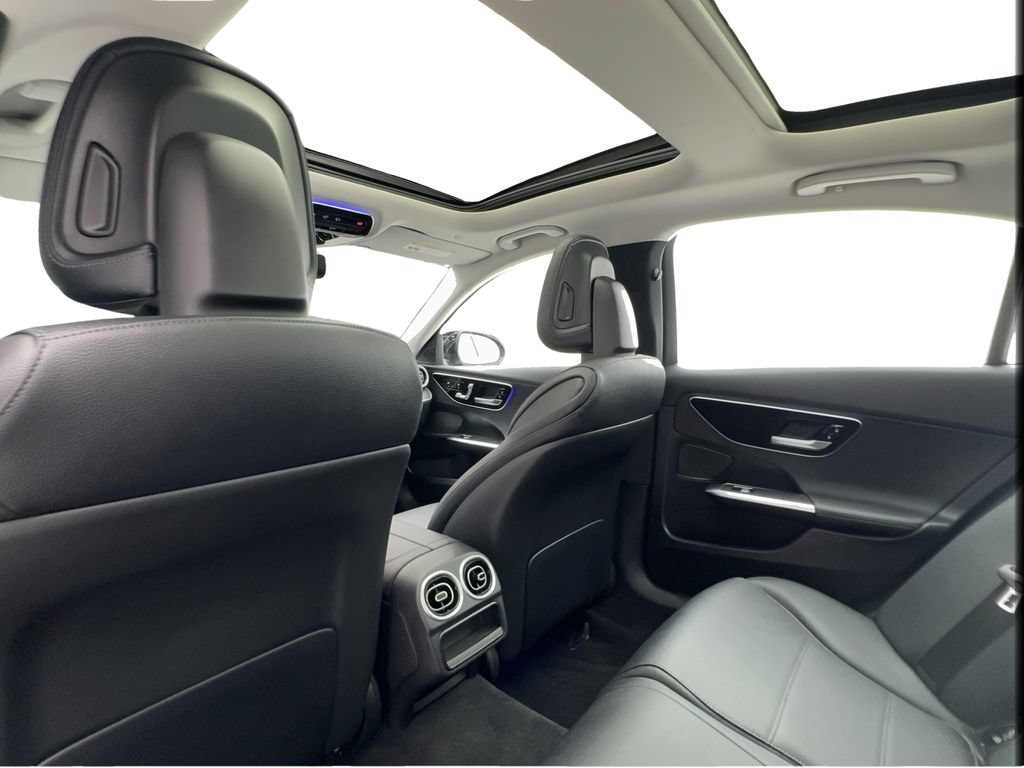 Used 2025 Mercedes-Benz C 300 4MATIC Sedan image 24