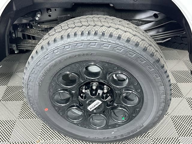 New 2025 Ford F350 Lariat w/ Black Appearance Package image 34