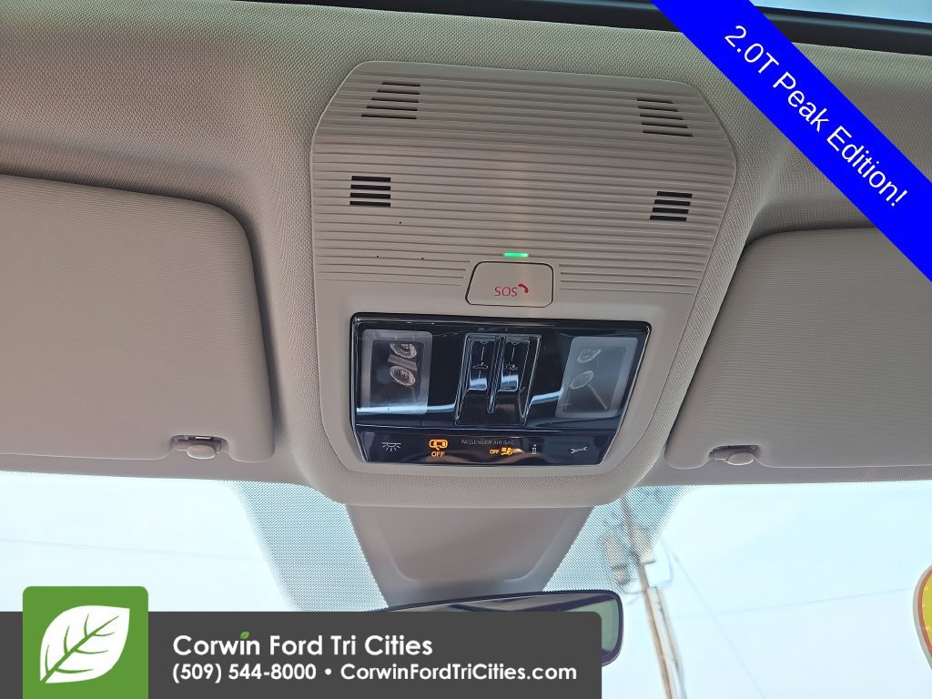Used 2025 Volkswagen Atlas Peak Edition SE AWD/4WD image 25