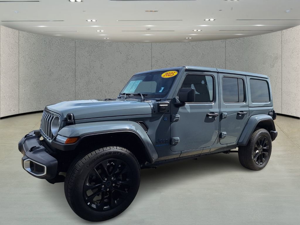 Used 2025 Jeep Wrangler Unlimited Sahara w/ Safety Group AWD/4WD image 1