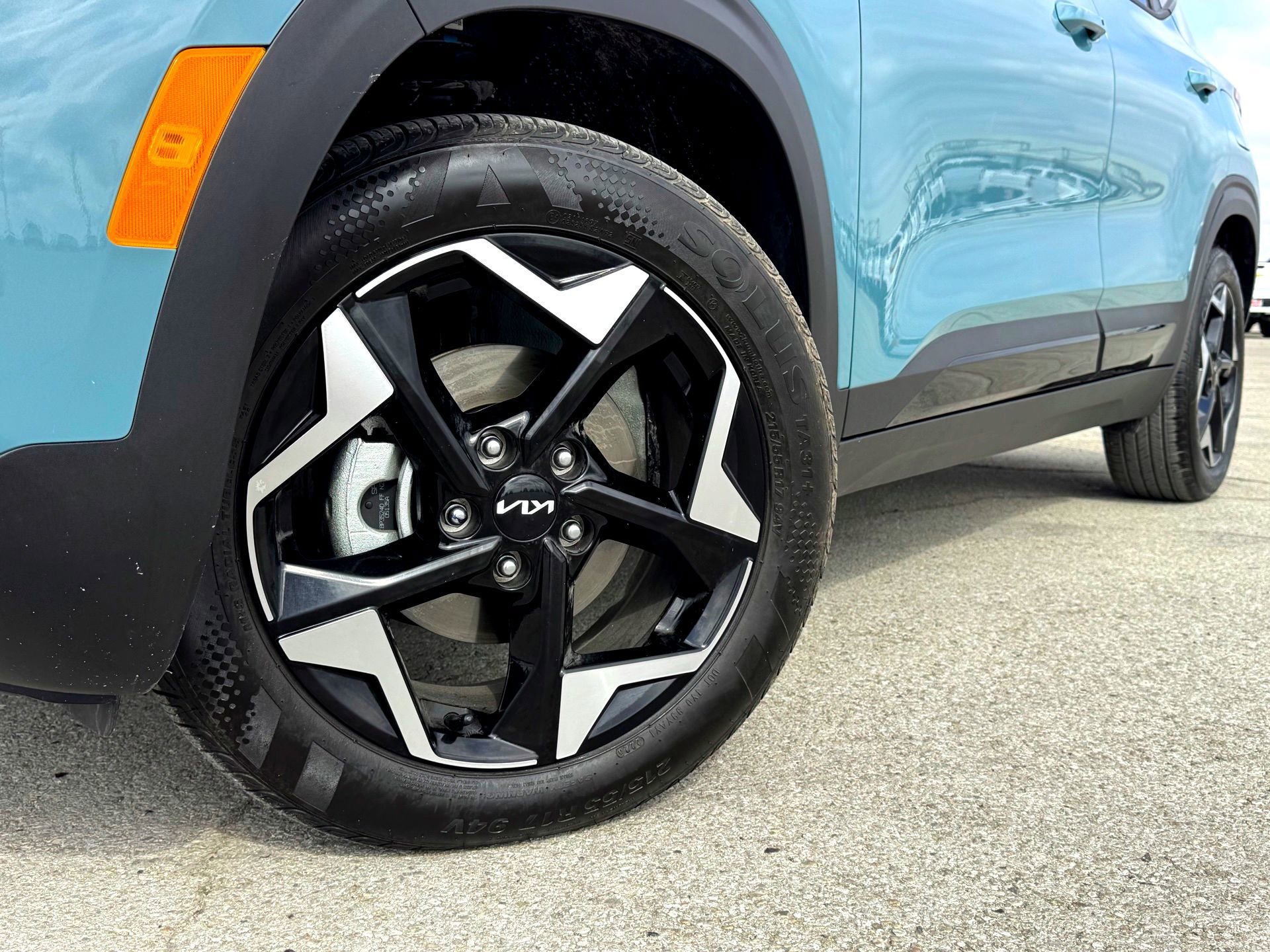 Used 2026 Kia Seltos S image 2