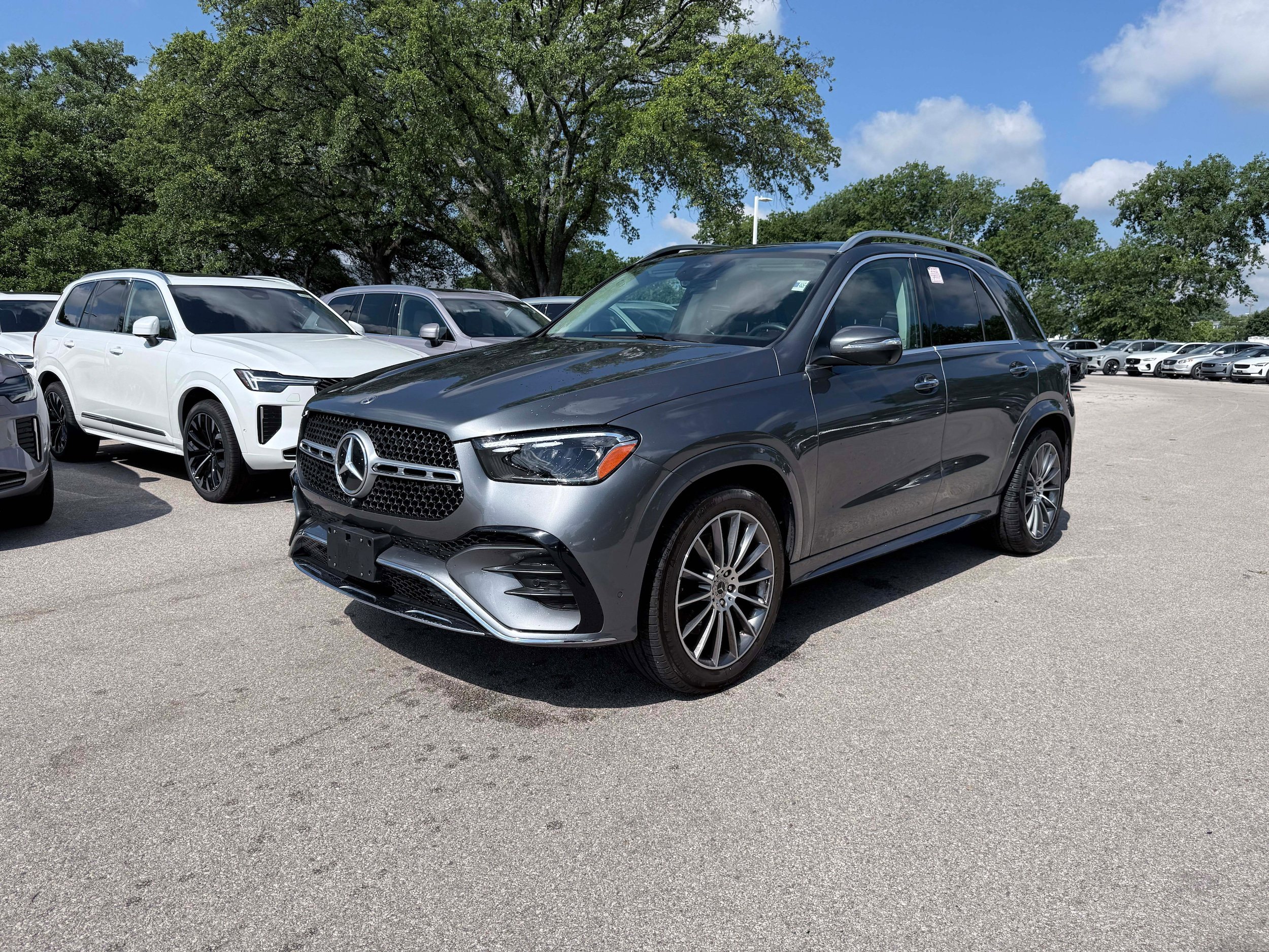 Used 2024 Mercedes-Benz GLE 350 4MATIC image 2