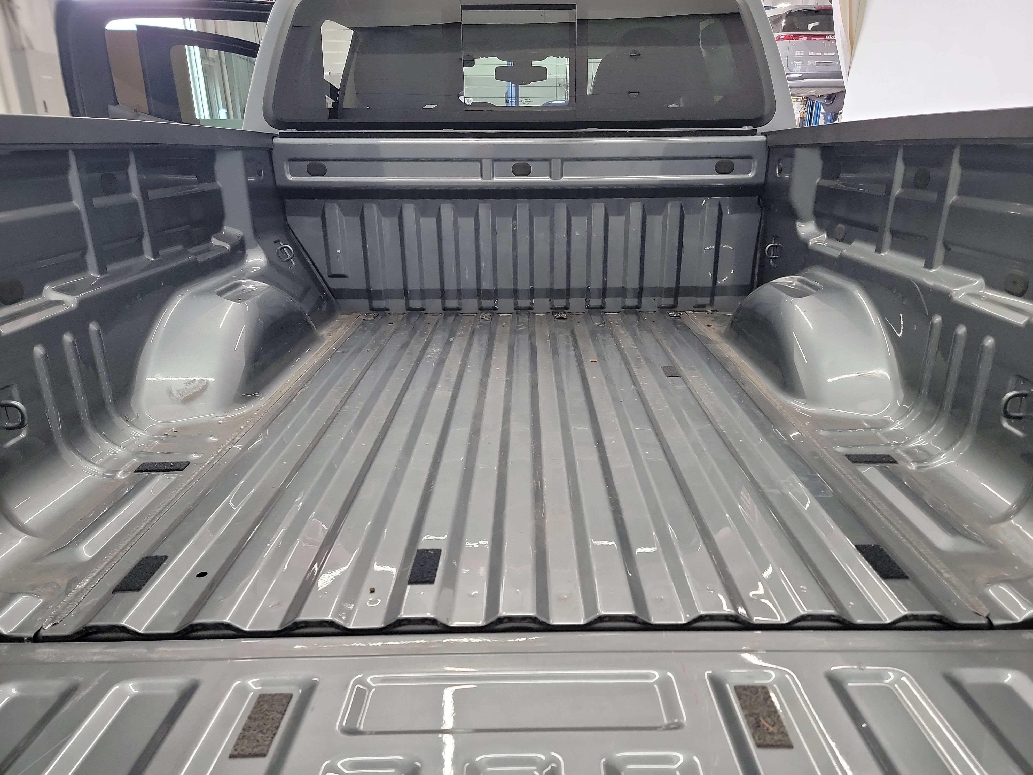 Used 2022 Chevrolet Colorado Z71 AWD/4WD image 25