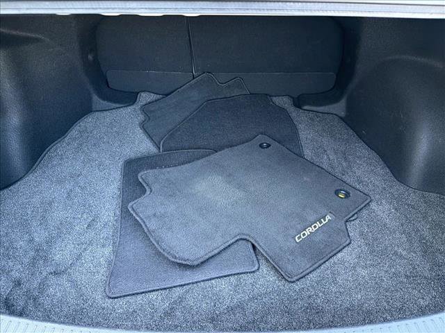 Used 2023 Toyota Corolla SE w/ Carpet Mat Package (TMS) image 23