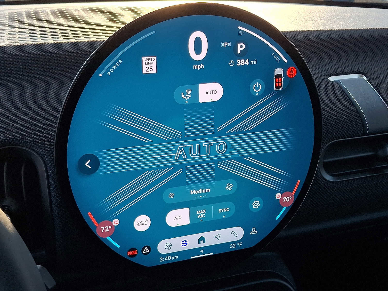 Used 2025 MINI Cooper 2-Door Hardtop image 17