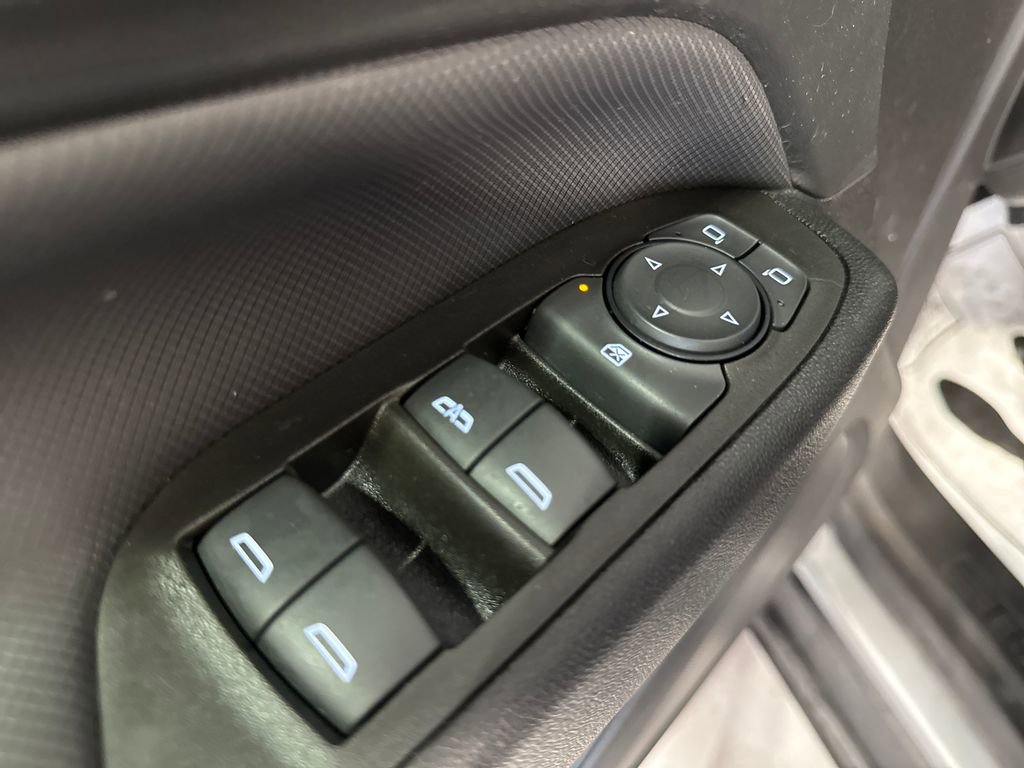 Used 2023 Chevrolet Equinox RS AWD/4WD image 29
