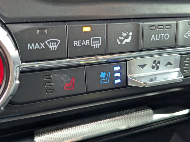 Used 2021 Ford F150 Lariat w/ Trailer Tow Package image 29