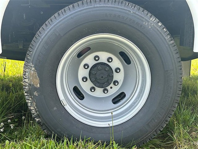 New 2025 Ford F350 XL w/ XL Chrome Package image 24