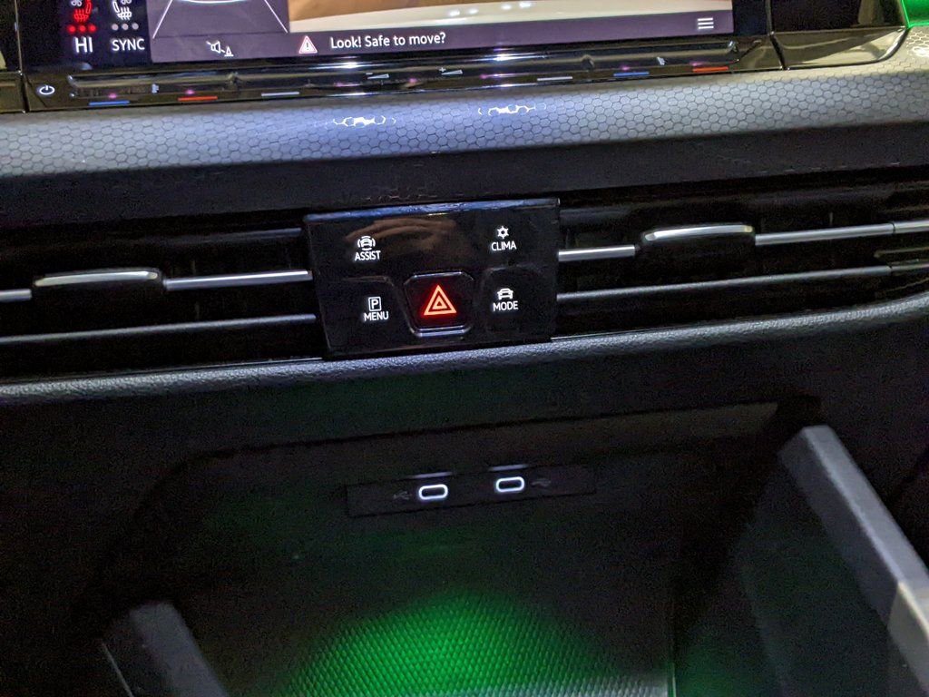 Used 2022 Volkswagen GTI Autobahn image 19