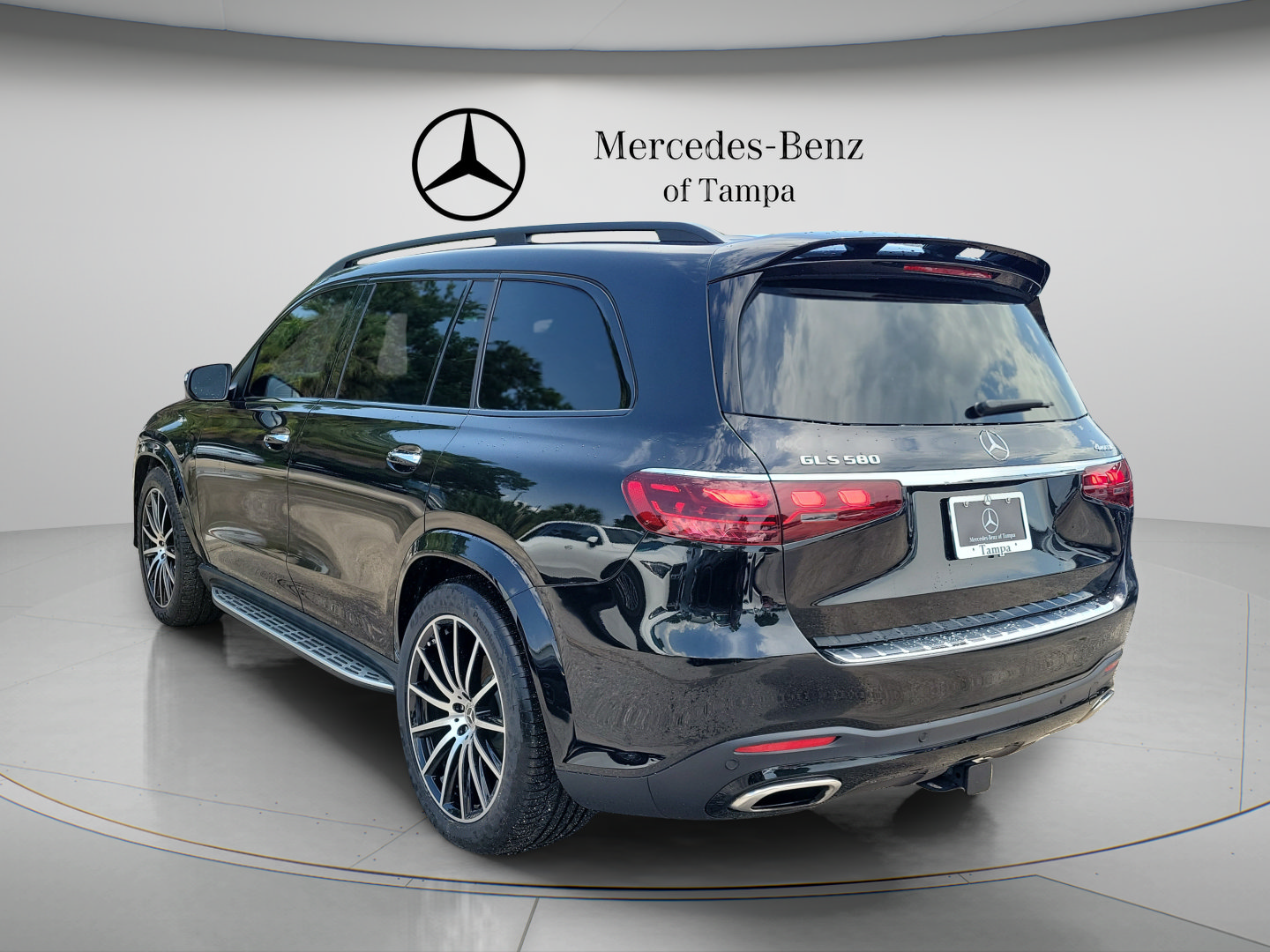 Certified 2025 Mercedes-Benz GLS 580 4MATIC image 2
