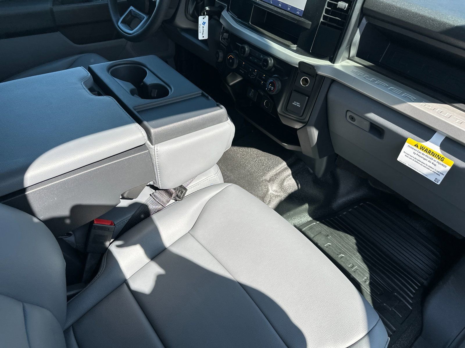 New 2025 Ford F450 XL w/ XL Chrome Package RWD image 15