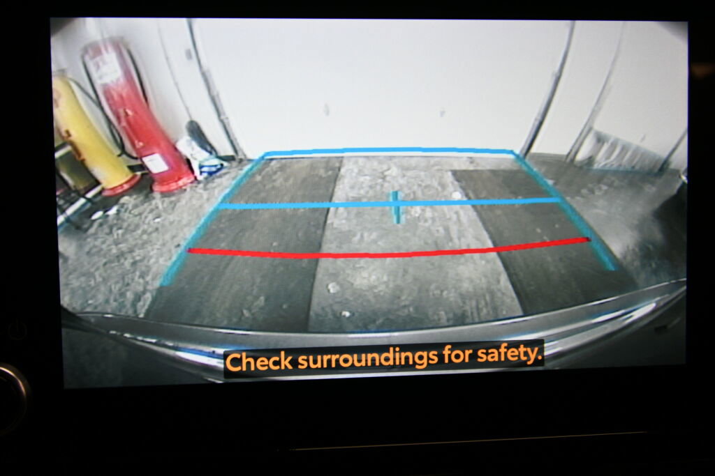 Certified 2023 Toyota Highlander XLE image 17