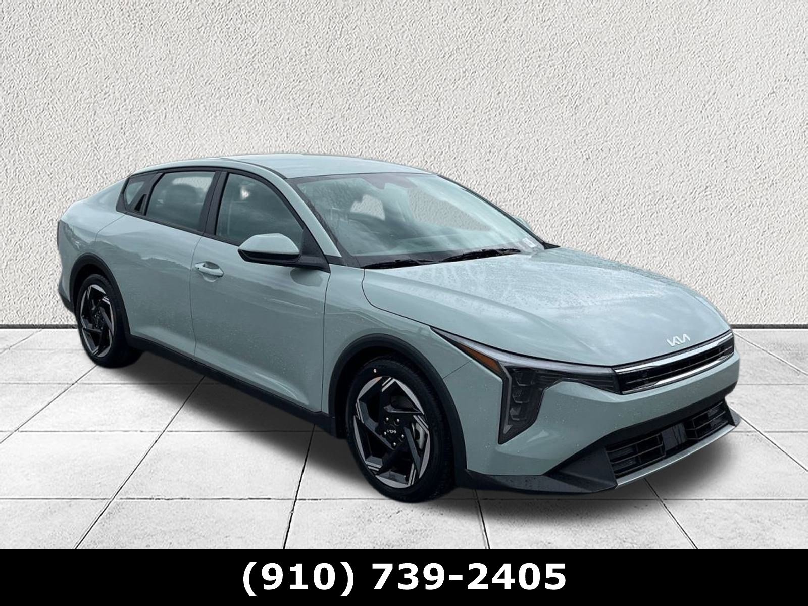 New 2025 Kia K4 EX