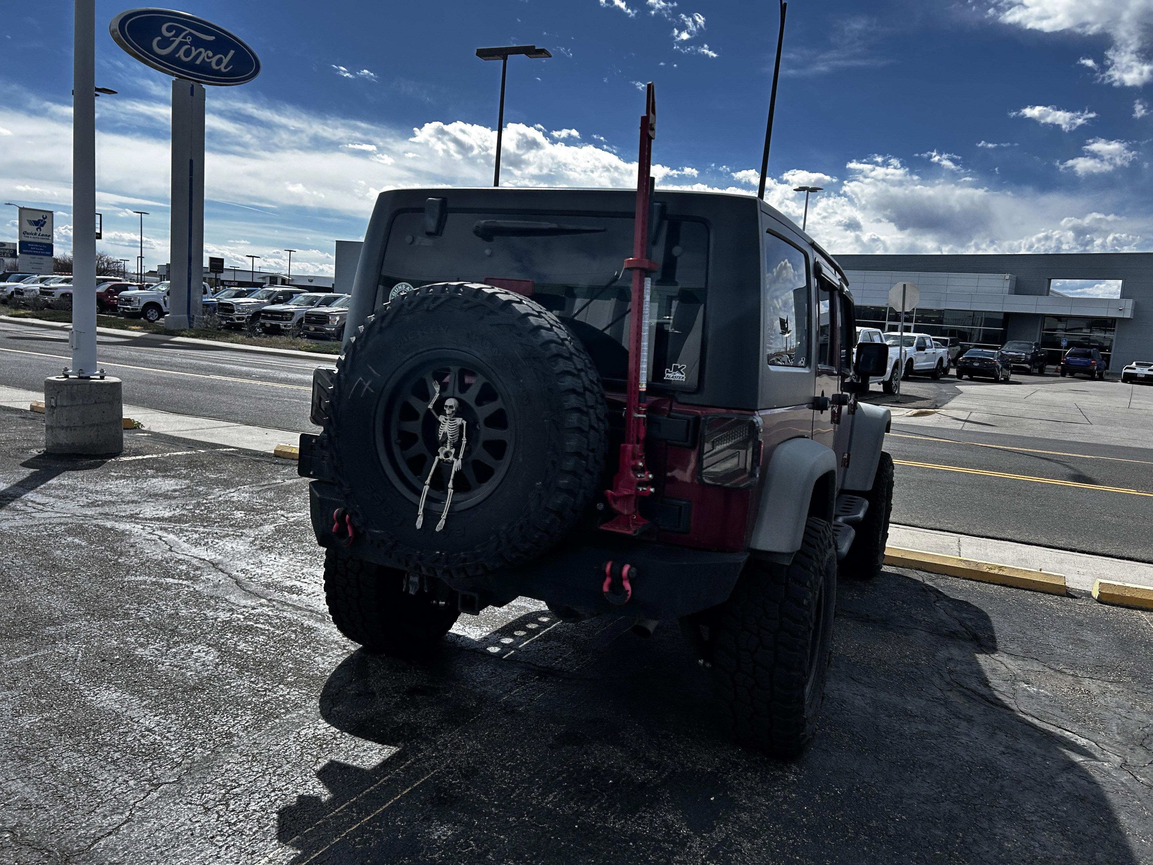 Used 2011 Jeep Wrangler Unlimited Rubicon w/ Connectivity Group image 5