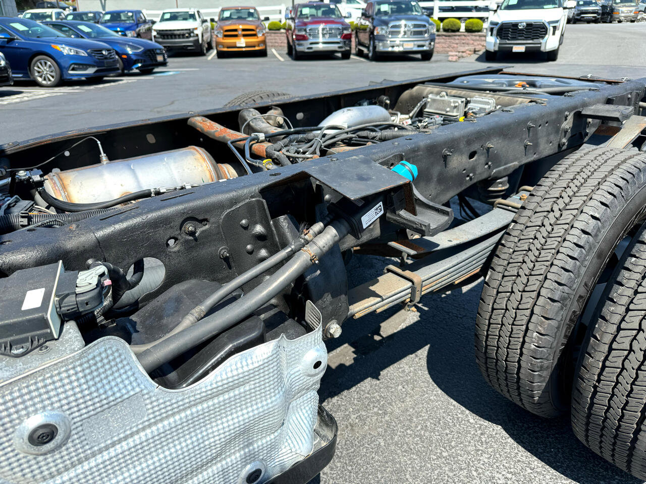 Used 2021 Chevrolet Silverado 3500 LT w/ Convenience Package image 38