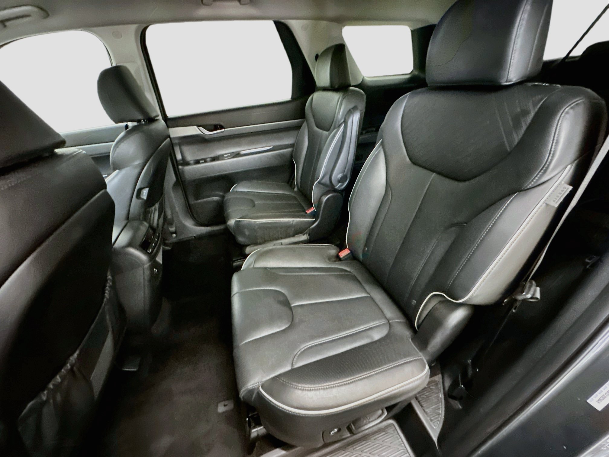 Used 2025 Hyundai Palisade SEL AWD/4WD image 29