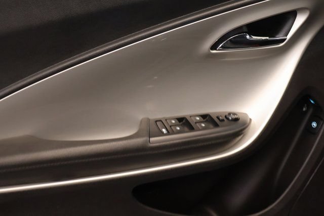 Used 2012 Chevrolet Volt FWD image 9