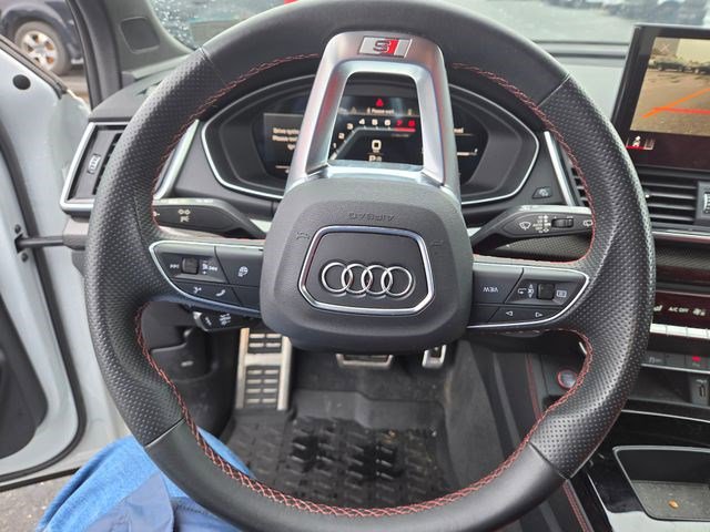 Used 2024 Audi SQ5 Premium Plus w/ Premium Plus Package image 3