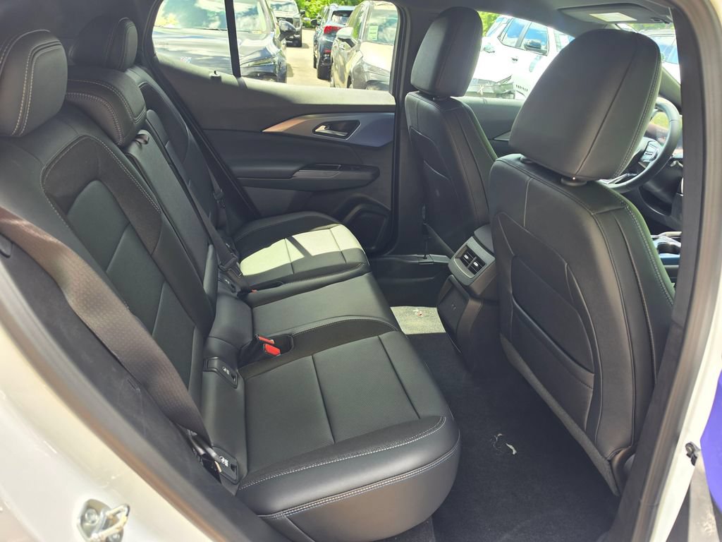 New 2026 Chevrolet Equinox EV LT AWD/4WD image 12