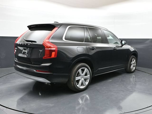 Used 2022 Volvo XC90 T5 Momentum AWD/4WD image 3