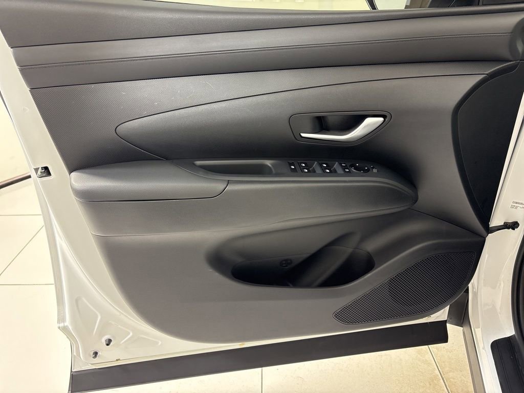 Certified 2025 Hyundai Tucson SEL FWD image 16