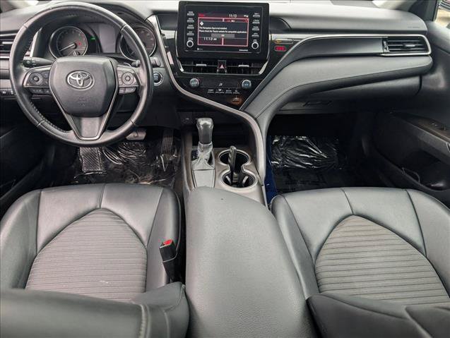 Used 2021 Toyota Camry SE w/ Convenience Package FWD image 15