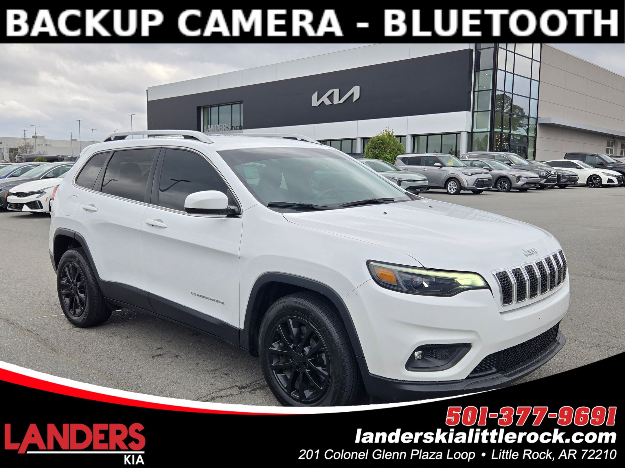 Used 2019 Jeep Cherokee Latitude w/ Popular Appearance Group image 1