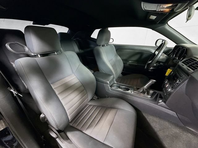 Used 2010 Dodge Challenger R/T RWD image 24