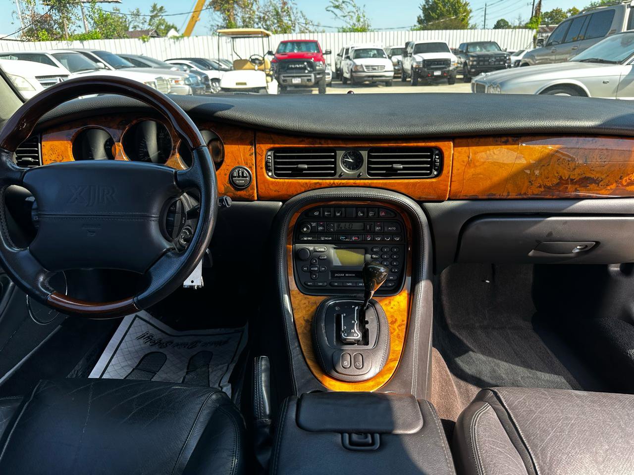 Used 2003 Jaguar XJ8 RWD image 47