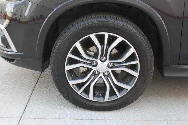 Used 2019 Mitsubishi Outlander Sport SE image 36