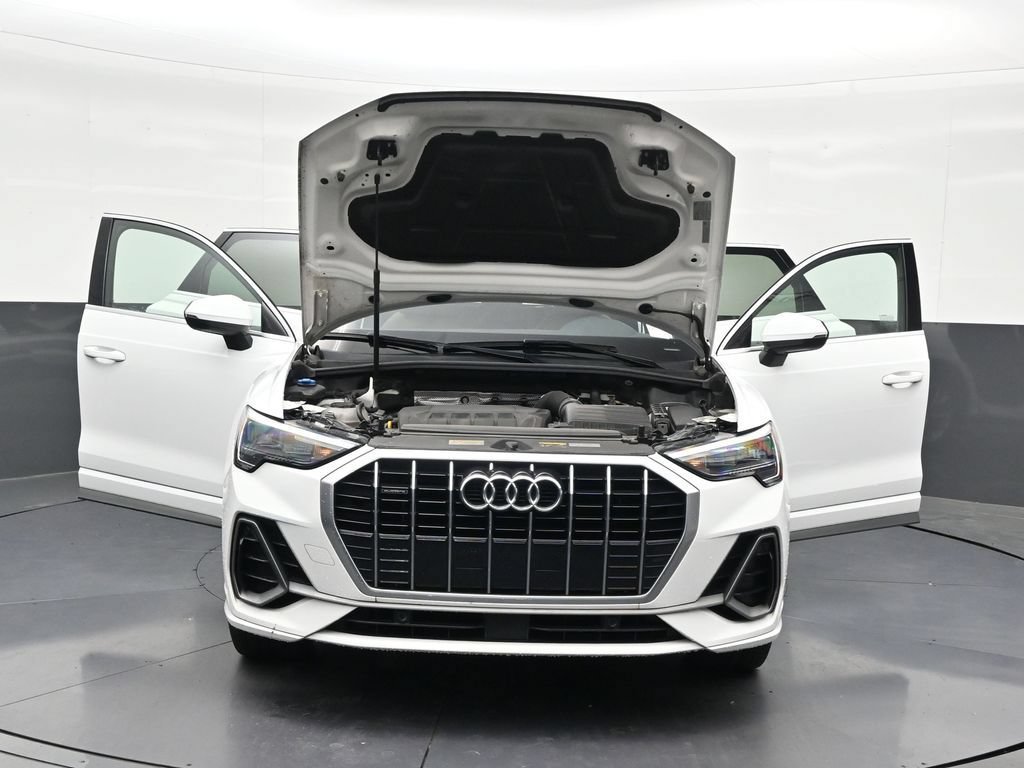 Used 2021 Audi Q3 2.0T Premium w/ Convenience Package AWD/4WD image 36