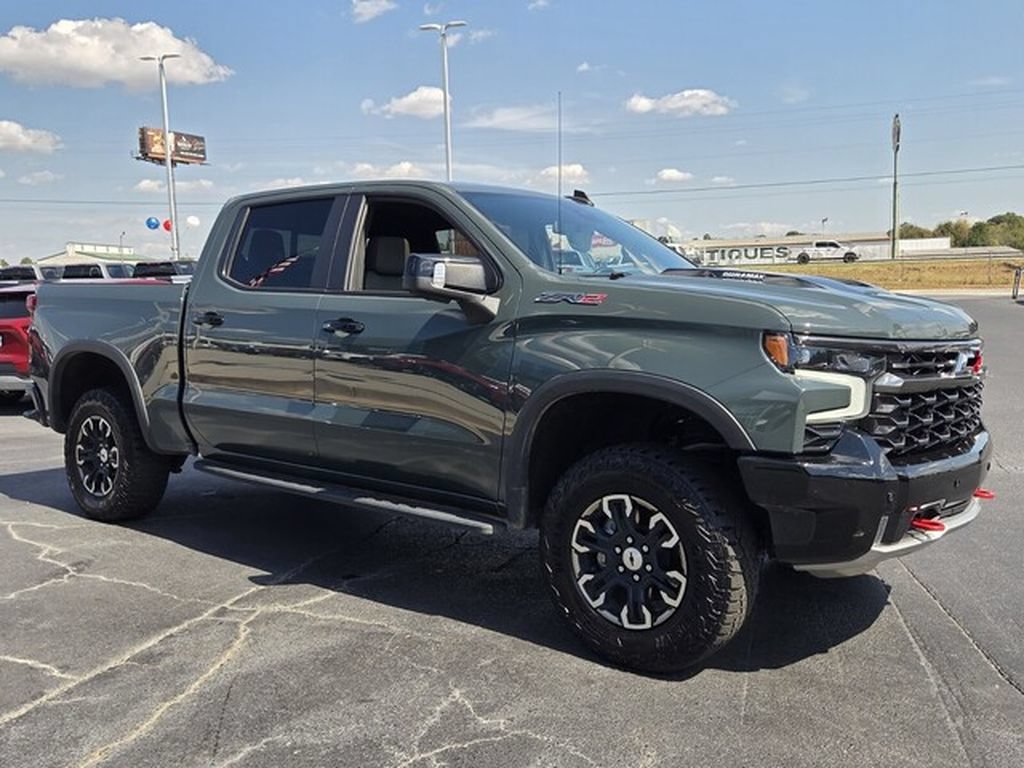 Used 2025 Chevrolet Silverado 1500 ZR2 AWD/4WD image 8