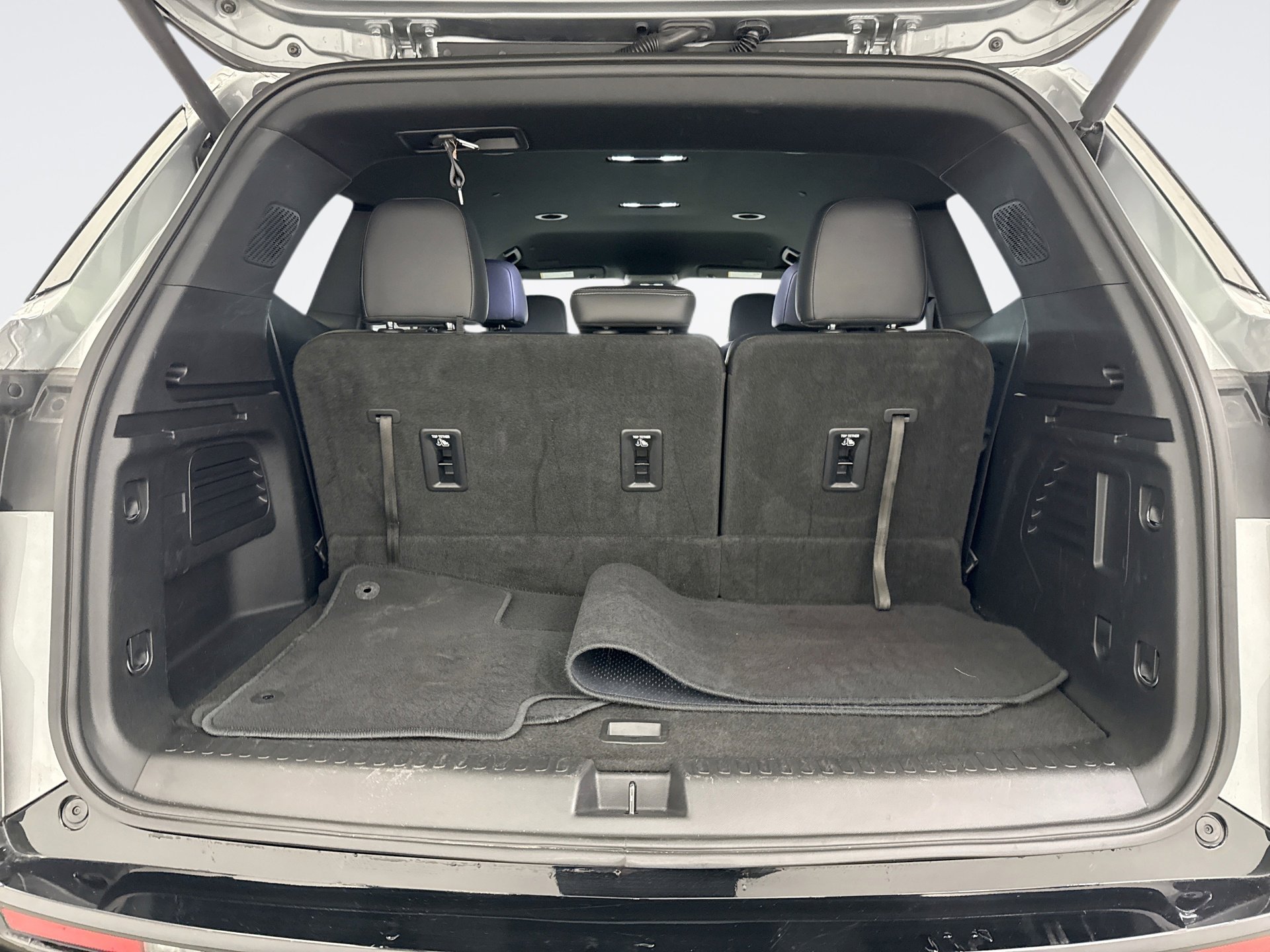 Used 2025 Buick Enclave Sport Touring image 19