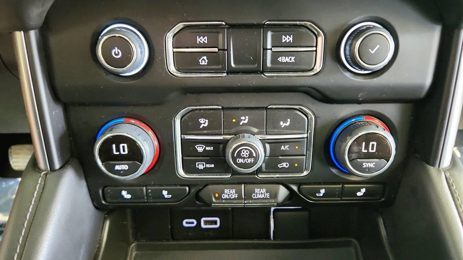 Used 2023 Chevrolet Tahoe LT AWD/4WD image 22