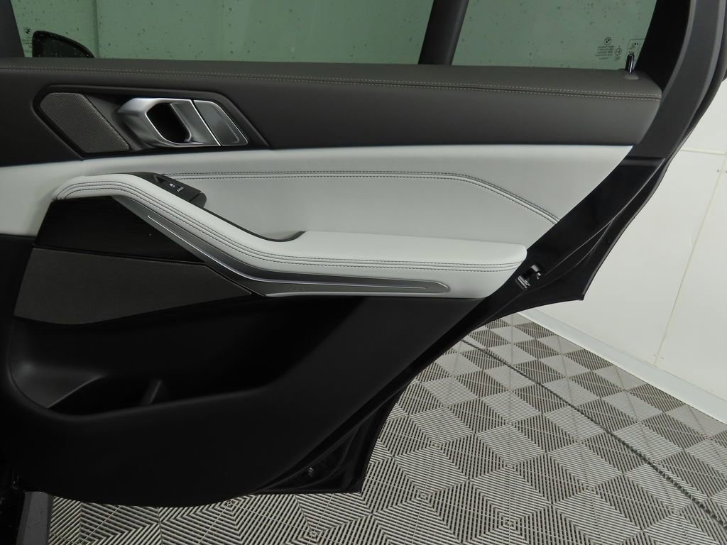 New 2026 BMW X5 sDrive40i w/ M Sport Package image 27