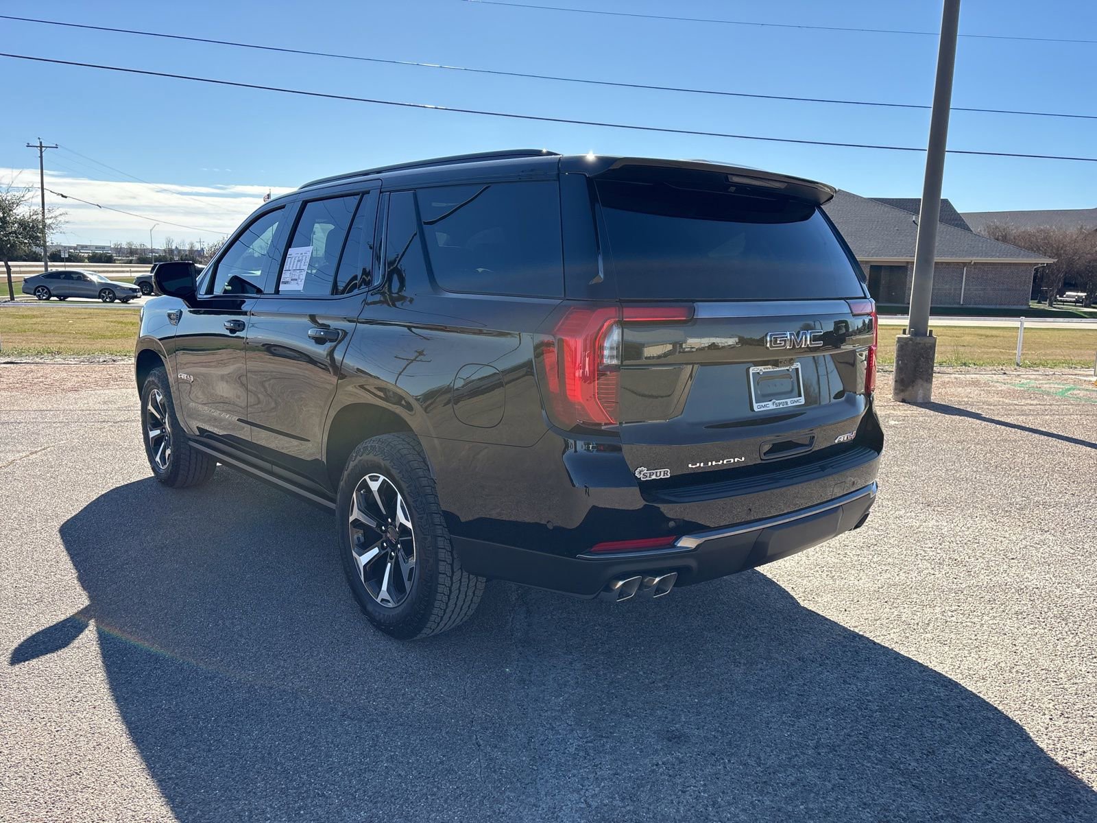 New 2026 GMC Yukon AT4 w/ AT4 Premium Plus Package image 4