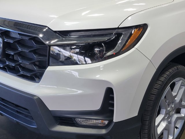 Used 2024 Honda Passport EX-L image 8