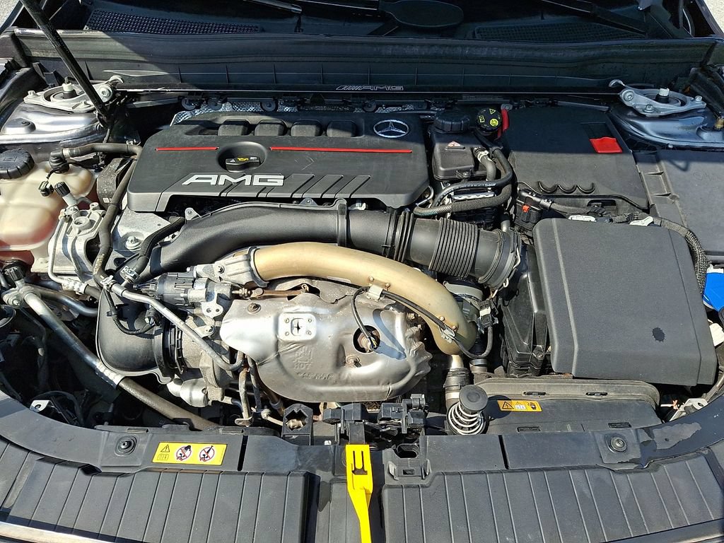 Used 2022 Mercedes-Benz GLB 35 AMG 4MATIC image 27