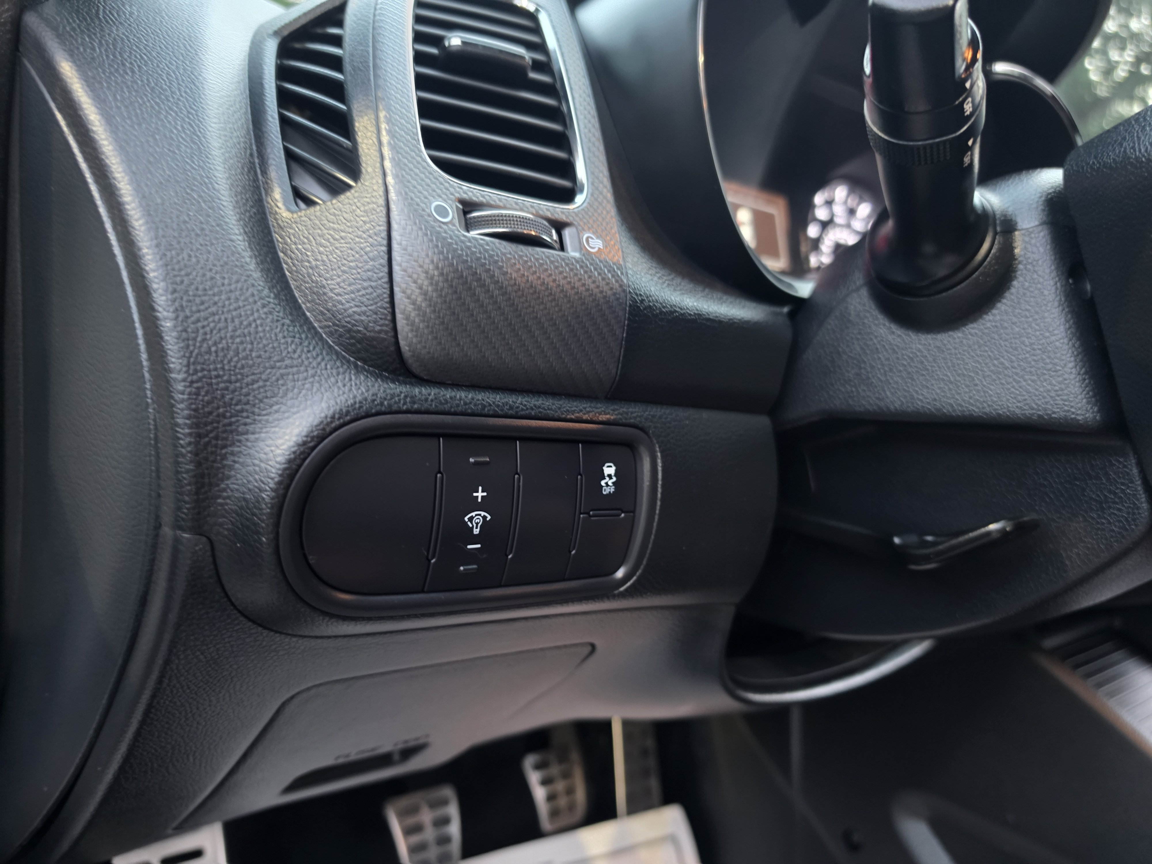 Used 2017 Kia Forte SX FWD image 36