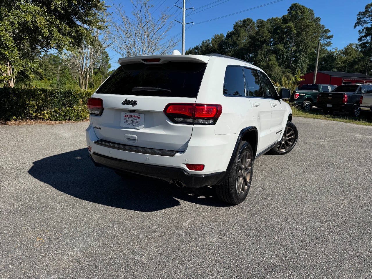 Used 2016 Jeep Grand Cherokee Limited 75th Anniversary AWD/4WD image 34