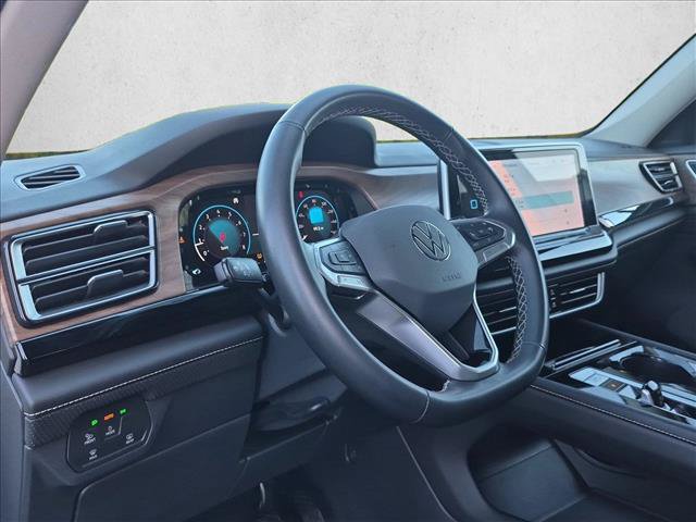Used 2025 Volkswagen Atlas SE FWD image 10