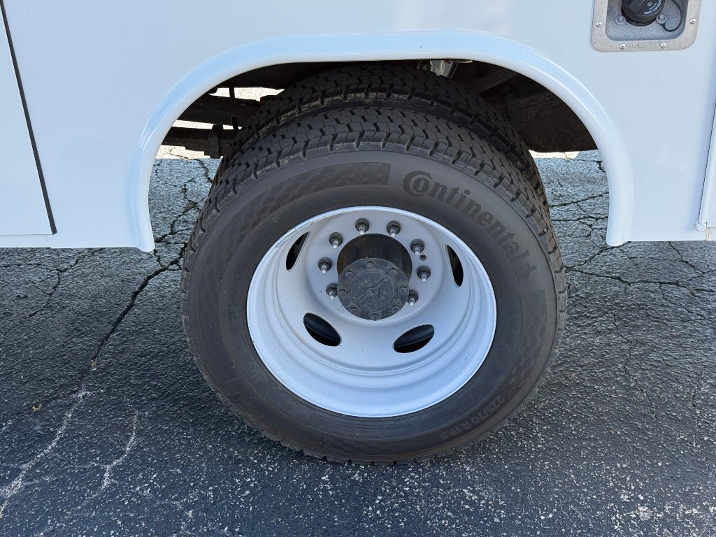 New 2026 Ford F450 XL w/ XL Chrome Package AWD/4WD image 5