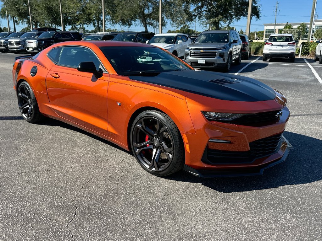 Certified 2022 Chevrolet Camaro SS RWD image 3