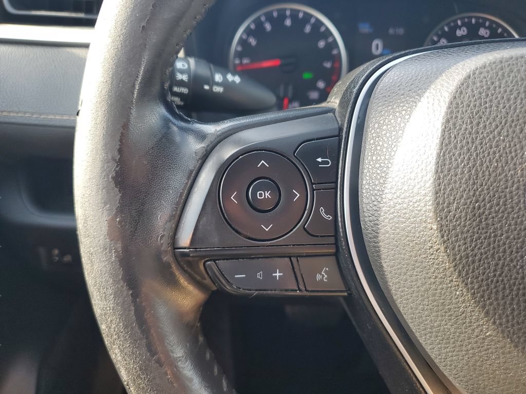 Used 2022 Toyota RAV4 XLE Premium AWD/4WD image 20