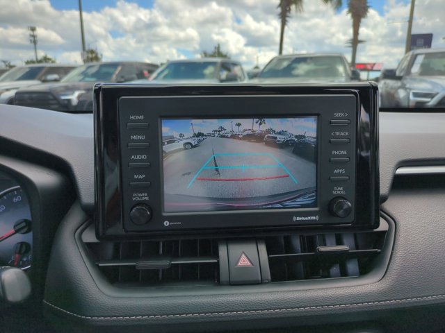 Used 2021 Toyota RAV4 LE FWD image 13