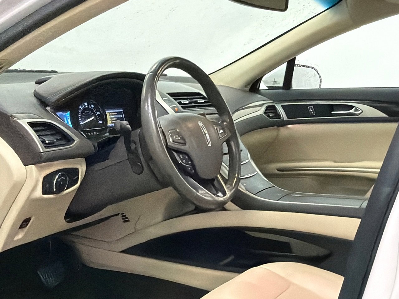 Used 2014 Lincoln MKZ Hybrid w/ Equipment Group 202A Reserve image 12