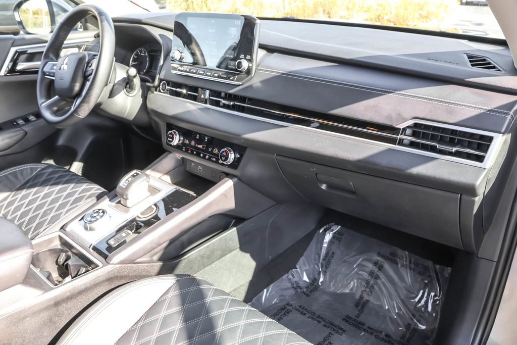 Used 2022 Mitsubishi Outlander SEL image 33