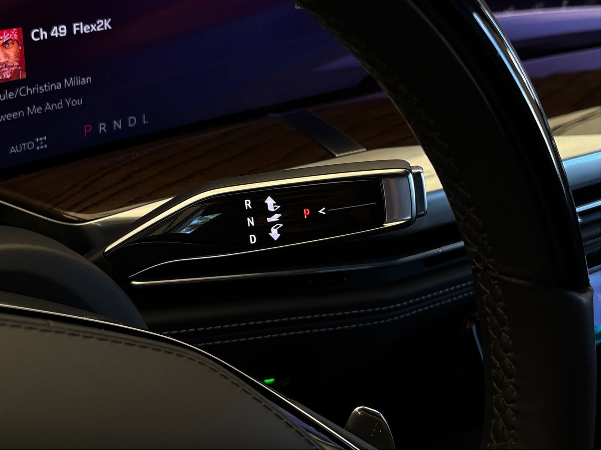 Certified 2025 Cadillac Escalade ESV Sport Platinum image 33