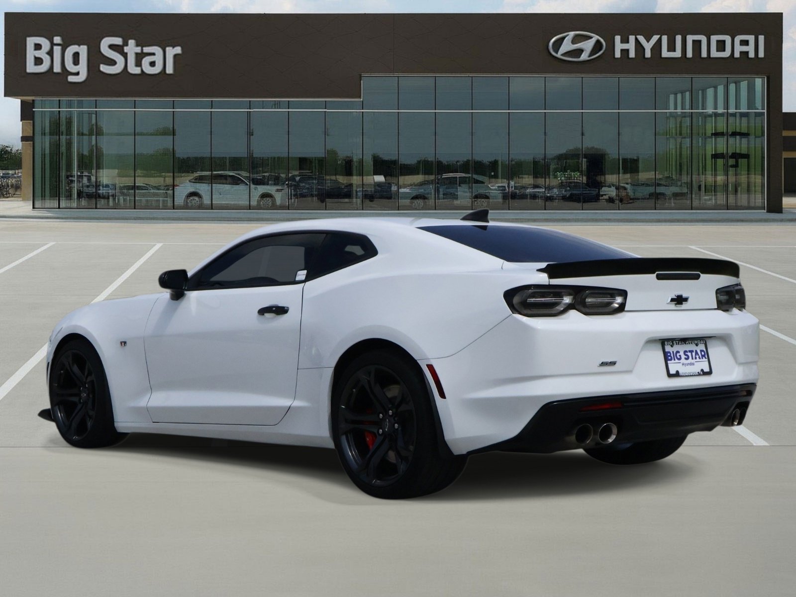 Used 2023 Chevrolet Camaro SS RWD image 3